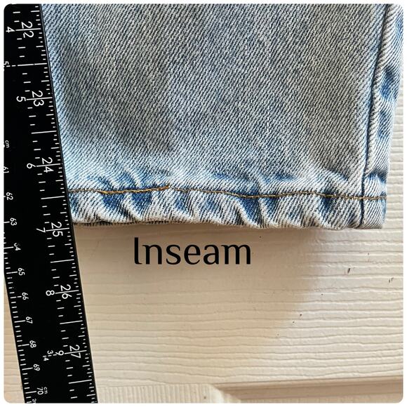 Vintage 96 Levi’s 551 Cotton Relaxed Fit Tapered Leg Jean Petite Size 10 USA - Picture 9 of 12